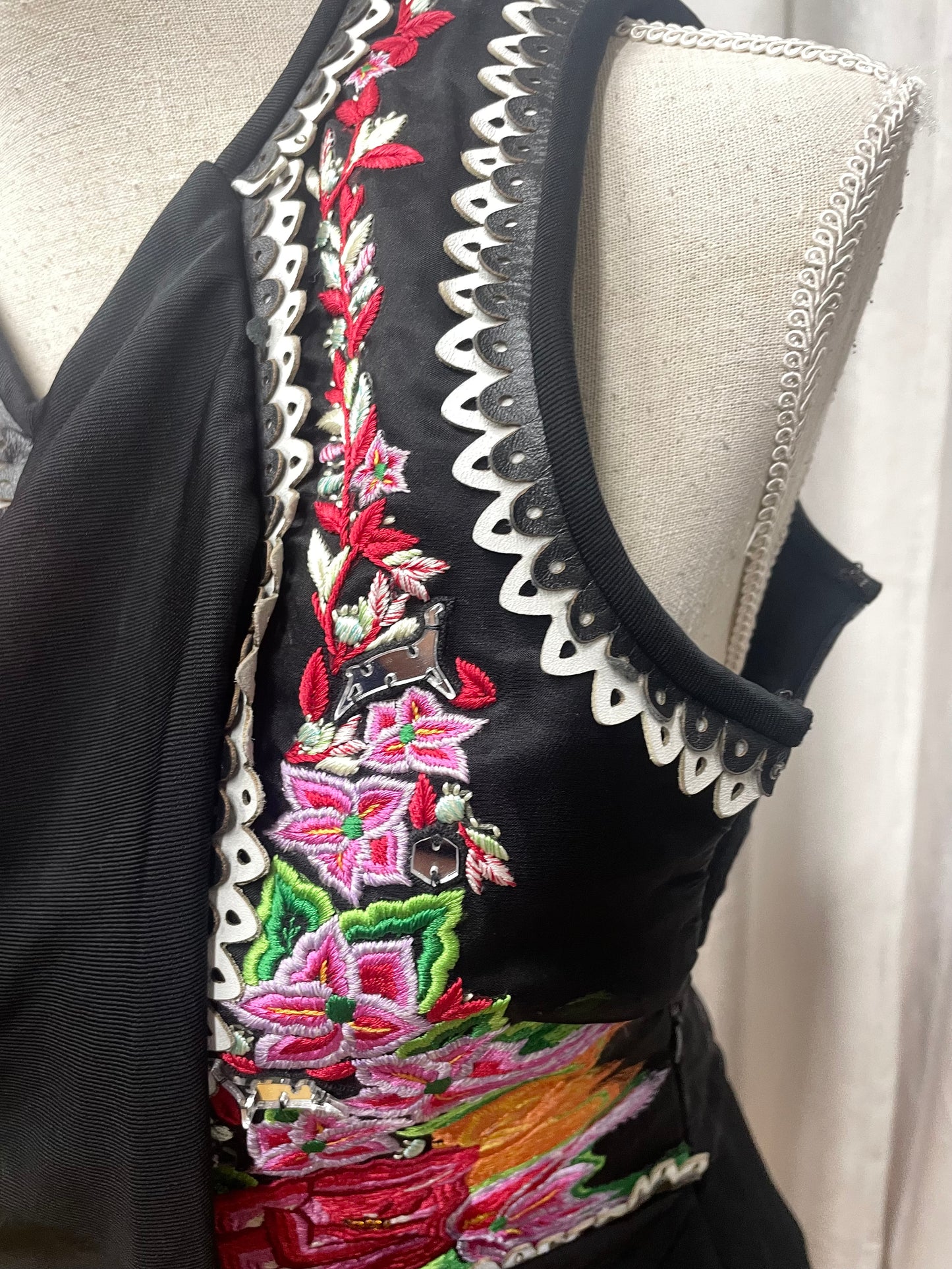 Hussein Chalayan folkloristic dress, 2010’s