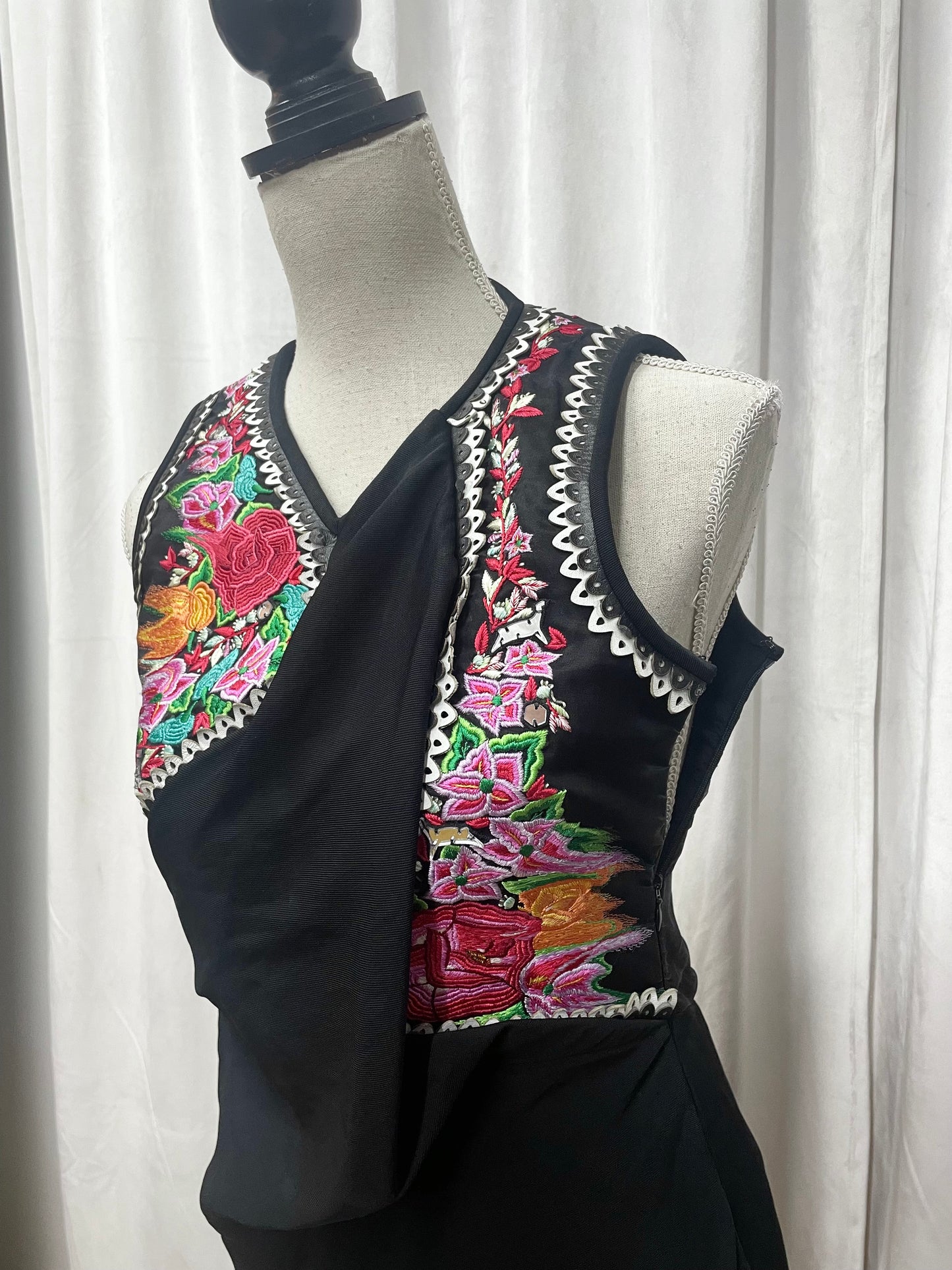 Hussein Chalayan folkloristic dress, 2010’s